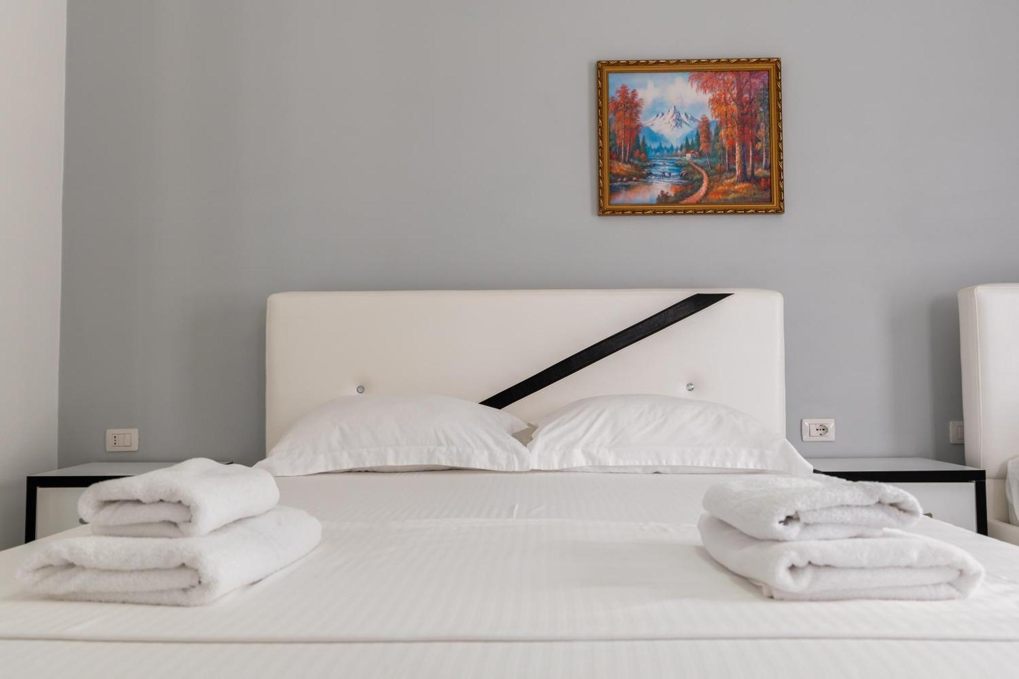 Hotel Artur2 クサミル エクステリア 写真