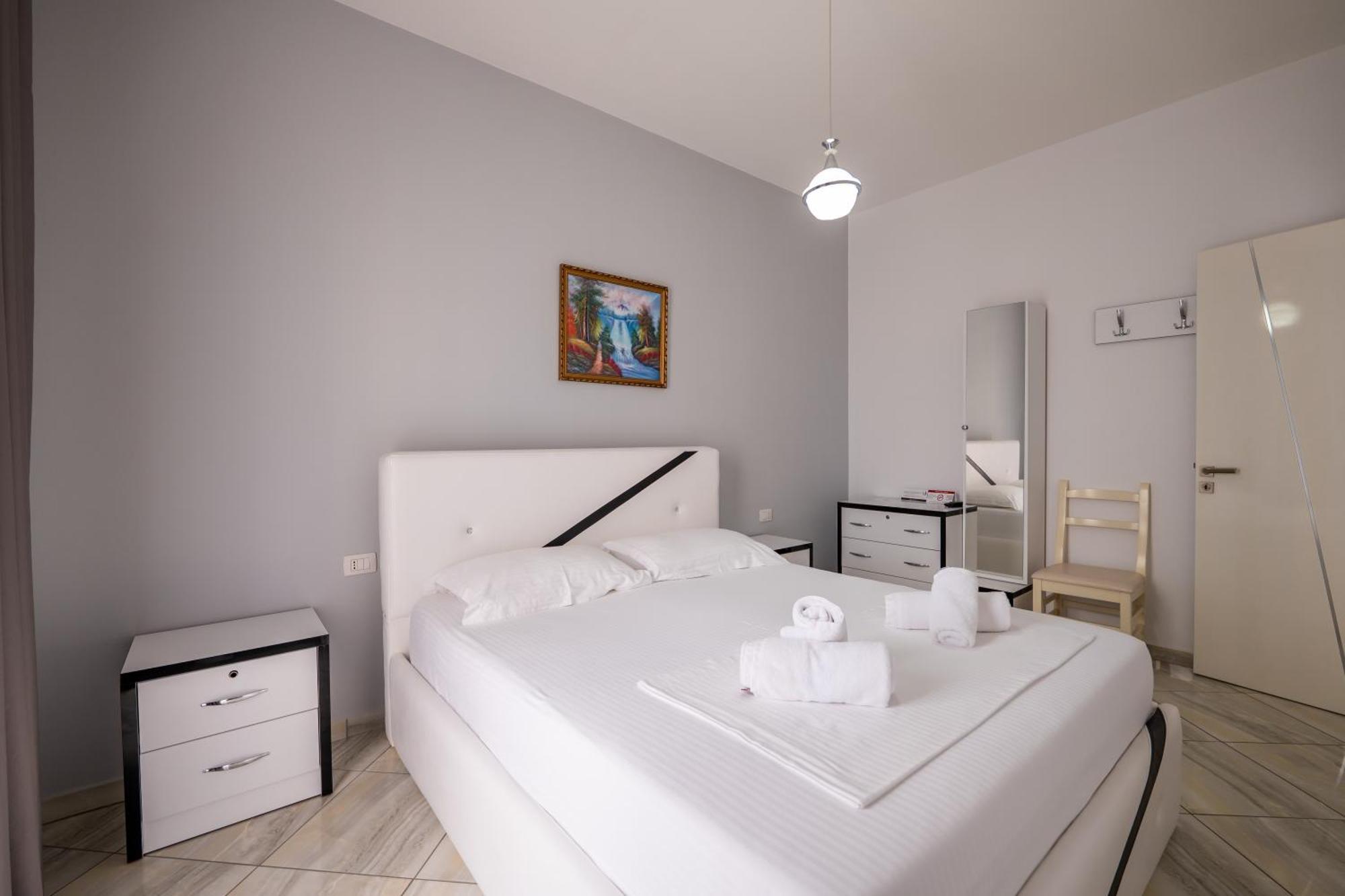 Hotel Artur2 クサミル エクステリア 写真